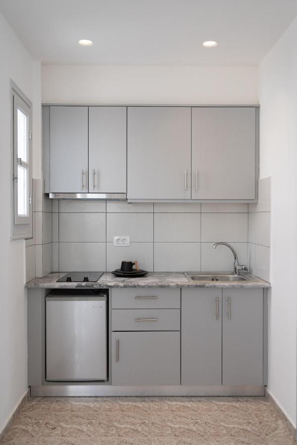 White Lily Suites & Lofts - Adults Only 16 Plus Perivolos  Esterno foto