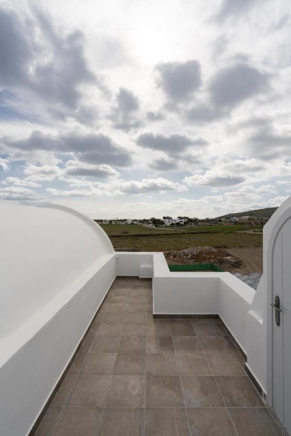 White Lily Suites & Lofts - Adults Only 16 Plus Perivolos  Esterno foto