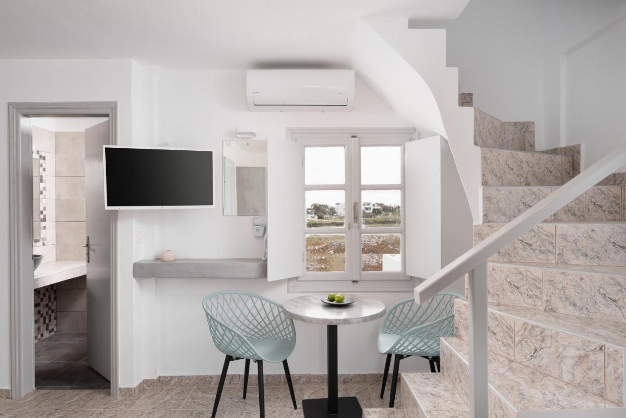 White Lily Suites & Lofts - Adults Only 16 Plus Perivolos  Esterno foto