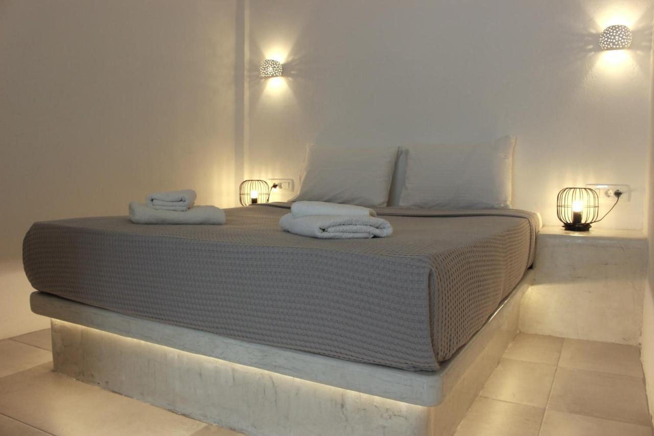 White Lily Suites & Lofts - Adults Only 16 Plus Perivolos  Esterno foto