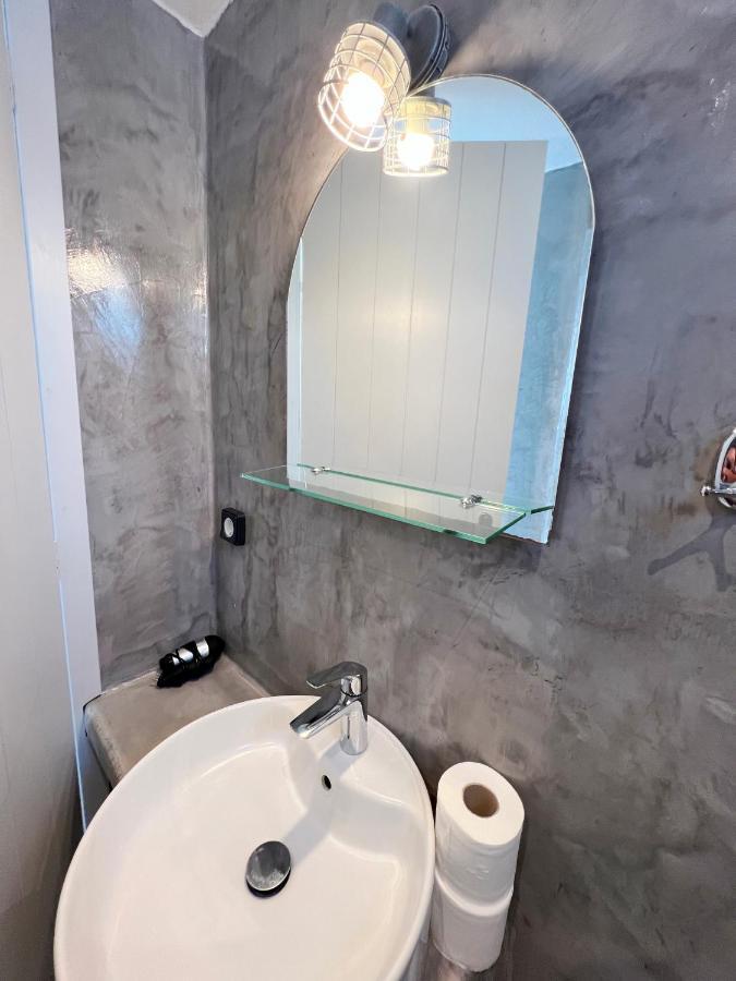 White Lily Suites & Lofts - Adults Only 16 Plus Perivolos  Esterno foto