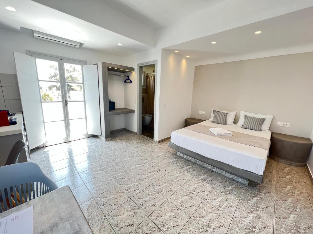 White Lily Suites & Lofts - Adults Only 16 Plus Perivolos  Esterno foto