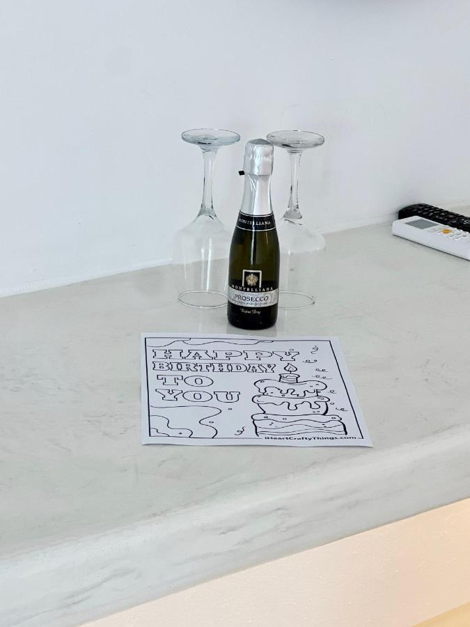 White Lily Suites & Lofts - Adults Only 16 Plus Perivolos  Esterno foto