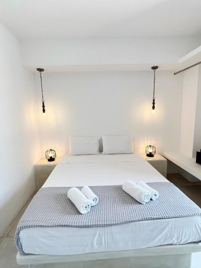 White Lily Suites & Lofts - Adults Only 16 Plus Perivolos  Esterno foto