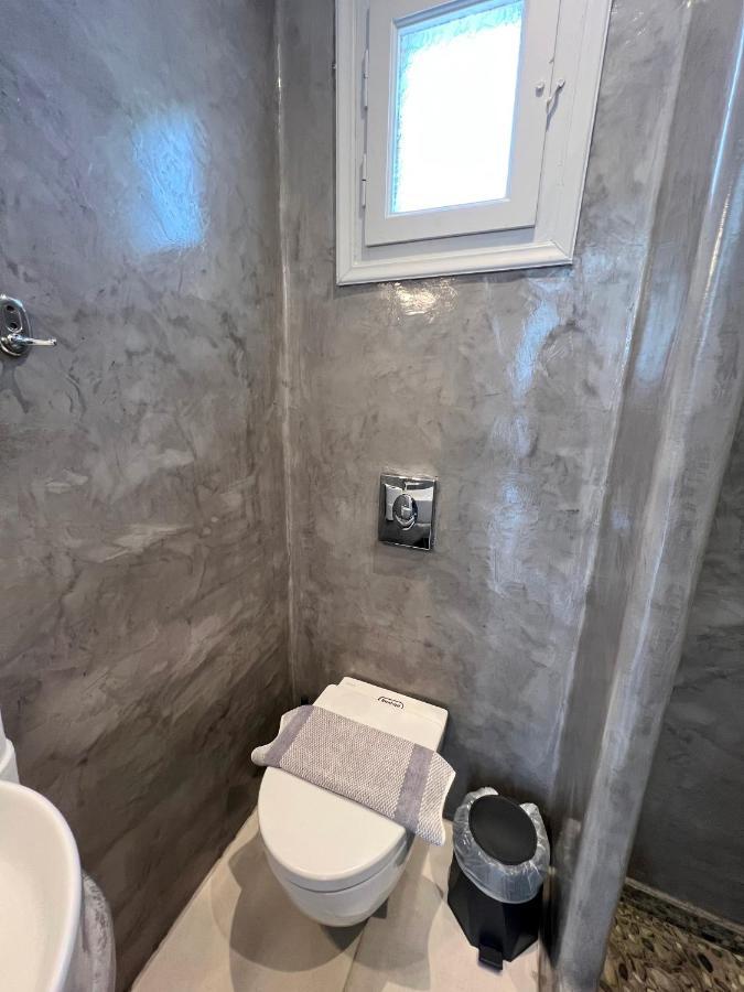 White Lily Suites & Lofts - Adults Only 16 Plus Perivolos  Esterno foto