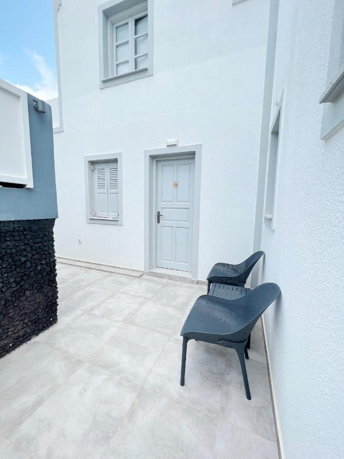 White Lily Suites & Lofts - Adults Only 16 Plus Perivolos  Esterno foto