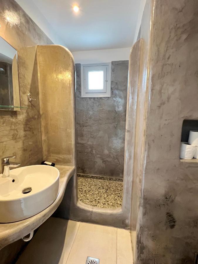 White Lily Suites & Lofts - Adults Only 16 Plus Perivolos  Esterno foto