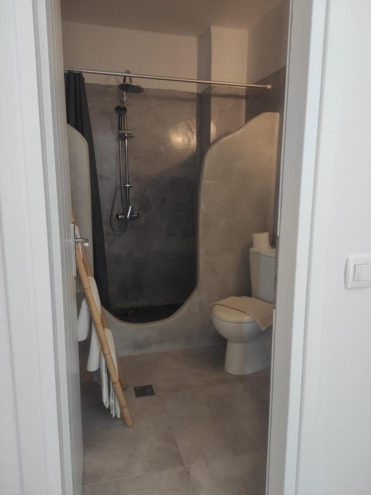 White Lily Suites & Lofts - Adults Only 16 Plus Perivolos  Esterno foto